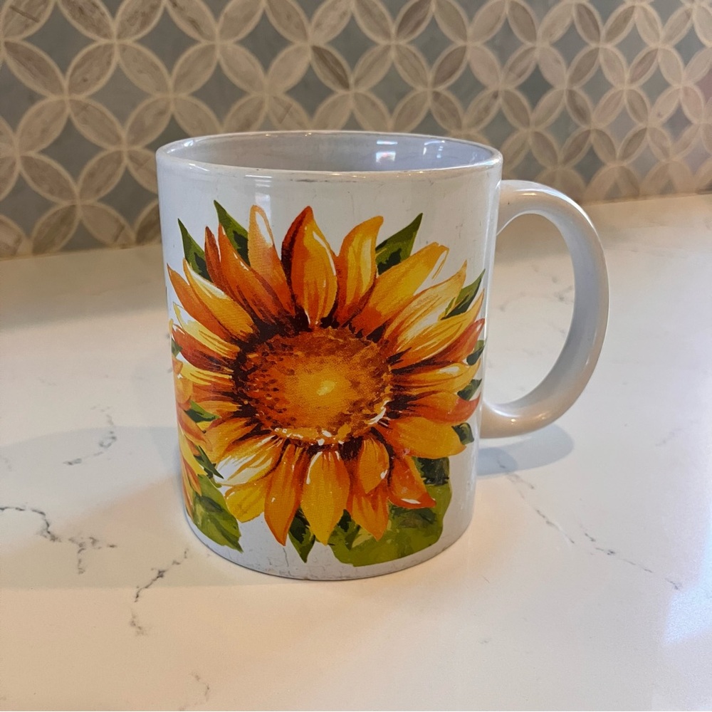 Royal Norfolk Greenbrier International Sunflower 10oz. Coffee Tea Mug